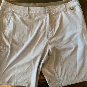 AFTCO Men's Light Gray Flat Front Shorts
